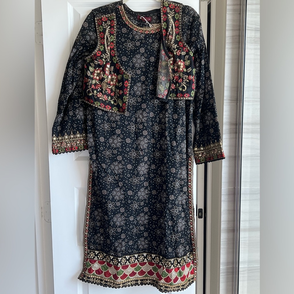 Bin Saeed Embroidered Black Floral 4 piece Pakistani suit